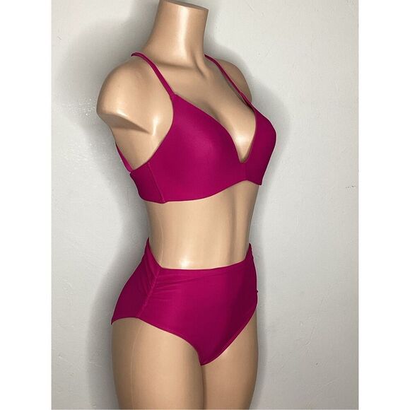 New. Vince Camuto Fuchsia bikini set. L-top/S-bottom. Retails $154 - Picture 4 of 8